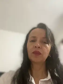 Soy Camila8 online show from May 18, 10:26 pm