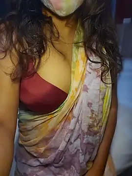 sluttytitties69 online show from June 23, 1:31 pm
