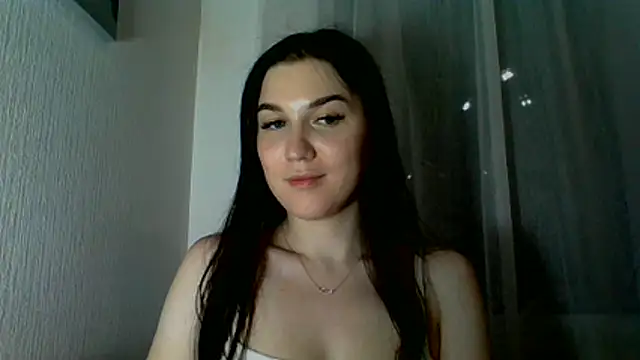 Snapshot of Katiee_Foxi chatting on June 6, 9:19 pm Katiee Foxi online show from June 6, 9:19 pm