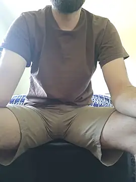 Behindobjects online show from May 17, 1:51 pm