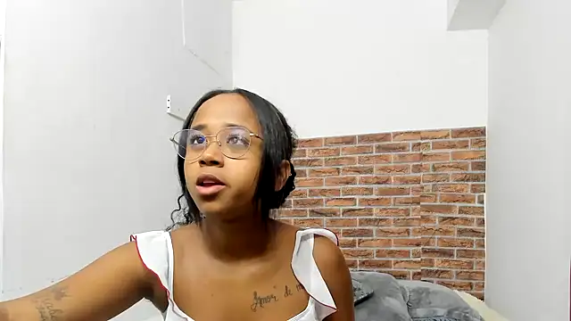 wizarpamela online show from July 15, 4:23 pm