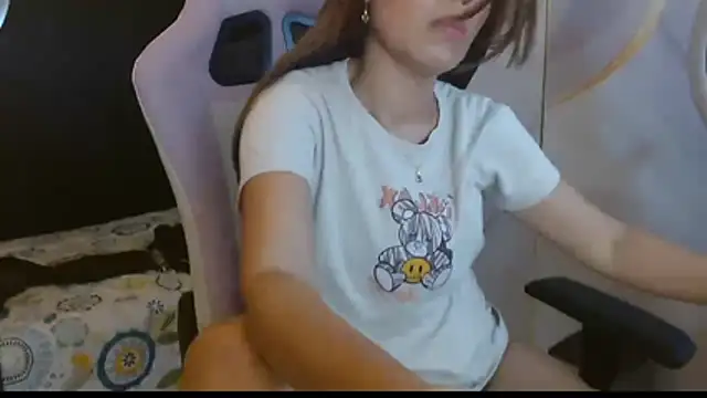 naomis 36 online show from July 22, 1:58 pm