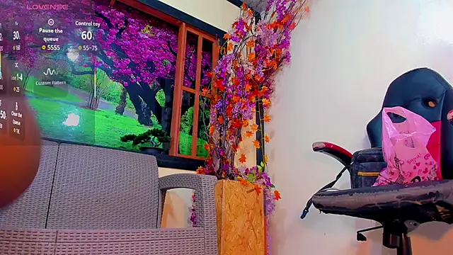 Snapshot of ambar_temptation chatting on August 3, 7:06 pm ambar temptation online show from August 3, 7:06 pm