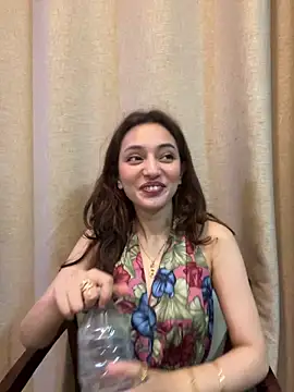 Lilywant online show from June 2, 4:31 pm