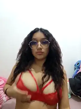 babyangel2002 online show from May 10, 10:37 pm