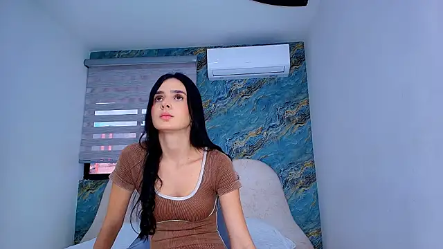 abril torres  online show from June 20, 11:57 am