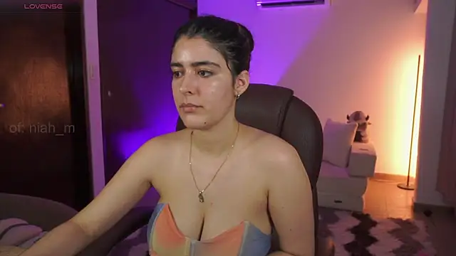 Snapshot of _Niah chatting on June 7, 11:08 pm Niah online show from June 7, 11:08 pm