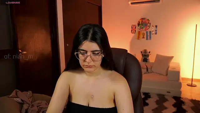  Niah online show from July 19, 1:42 am