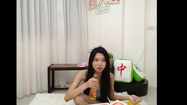 Snapshot of TYBaby202605 chatting on June 1, 12:18 pm TYBaby202605 online show from June 1, 12:18 pm