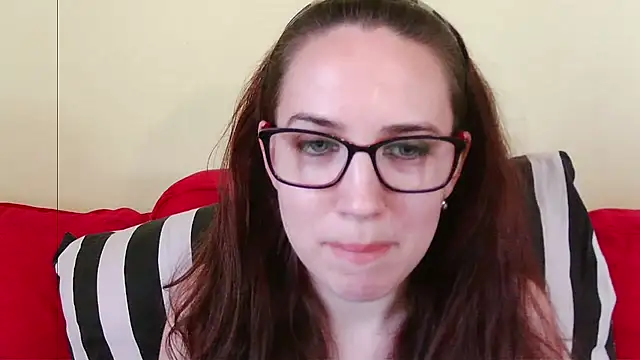 Snapshot of EmilyHotAngel chatting on June 22, 1:08 pm EmilyHotAngel online show from June 22, 1:08 pm
