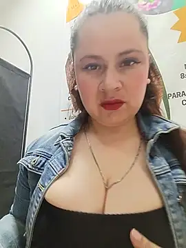 VANESSA  28 online show from May 30, 1:30 pm