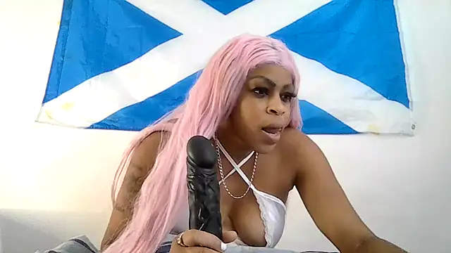 MissVegas online show from July 30, 10:25 am