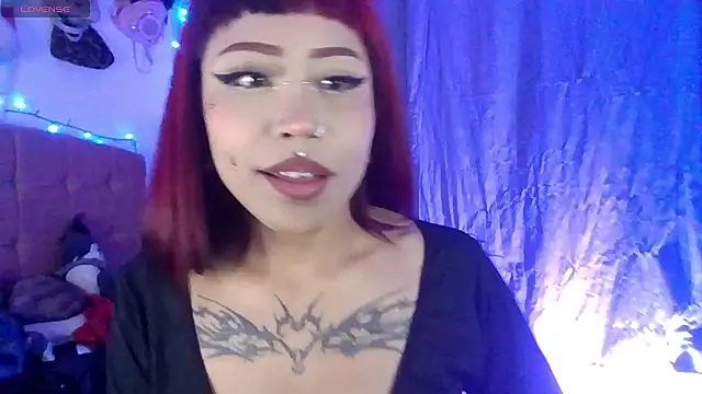 Snapshot of suky_fox chatting on July 29, 11:47 pm suky fox online show from July 29, 11:47 pm