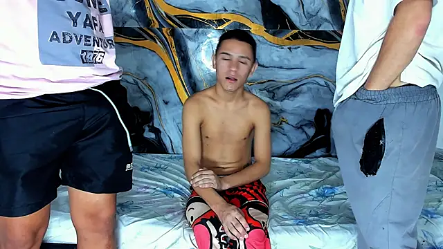 wild boys zs online show from August 3, 5:17 am