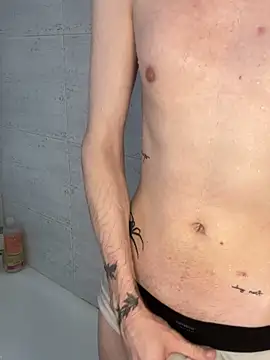 Eliotthott online show from May 5, 5:43 pm