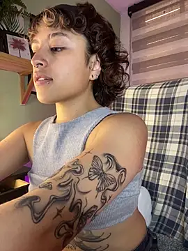 Lusiana   online show from May 14, 12:23 pm