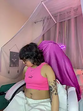 Lusiana   online show from June 25, 11:53 pm