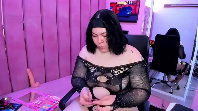 Sweet Nova  online show from June 6, 4:23 pm