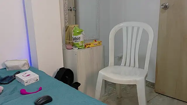 Snapshot of Katia_Rose23 chatting on July 15, 7:08 pm Katia Rose23 online show from July 15, 7:08 pm