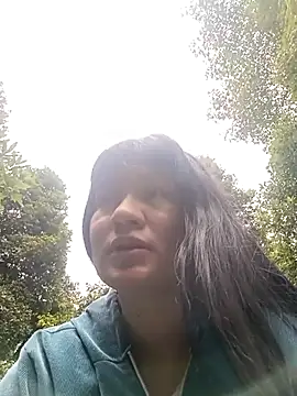 Snapshot of Bathory777 chatting on May 31, 6:09 pm Bathory777 online show from May 31, 6:09 pm