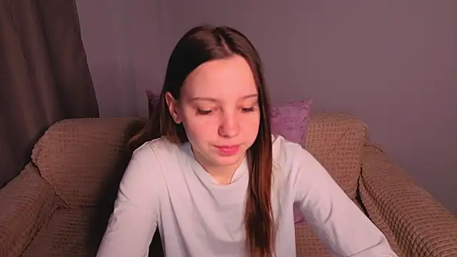 lolytaberry online show from June 2, 1:40 am