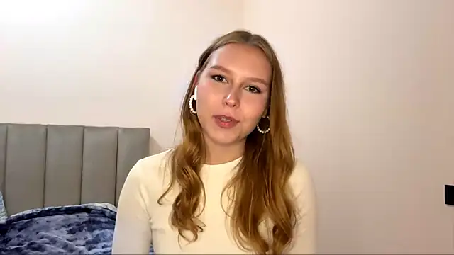 AlisaDreamy online show from May 6, 2:33 pm