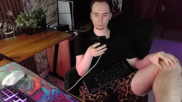 Snapshot of Blake_Noirr chatting on May 16, 7:34 pm Blake Noirr online show from May 16, 7:34 pm
