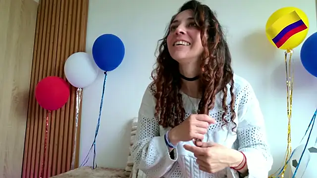 Snapshot of alissonandree chatting on June 30, 5:03 pm alissonandree online show from June 30, 5:03 pm
