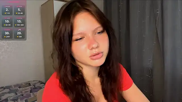 EmilyMercurial online show from July 11, 10:07 am