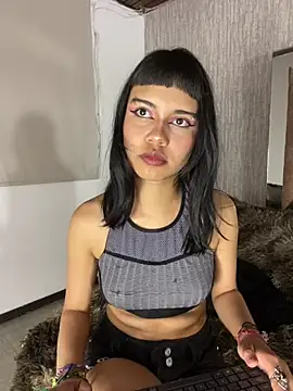 AntonellaCooper Pink online show from May 23, 8:07 am
