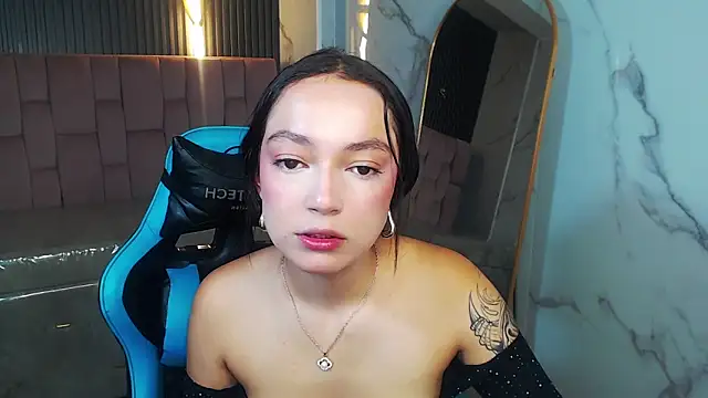 Cinnamon b online show from May 26, 8:05 pm