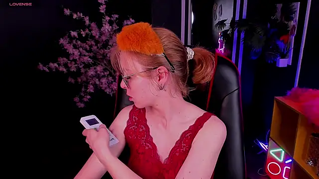 FoxxyyPolly online show from July 4, 5:13 am