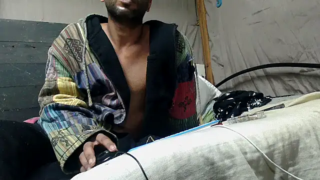 Camodick online show from May 19, 4:52 am