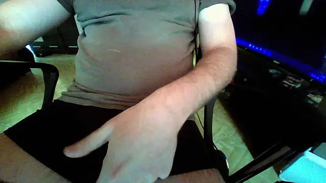 berlover1 online show from June 2, 5:42 am