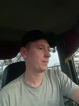Keksik  online show from June 3, 2:33 pm