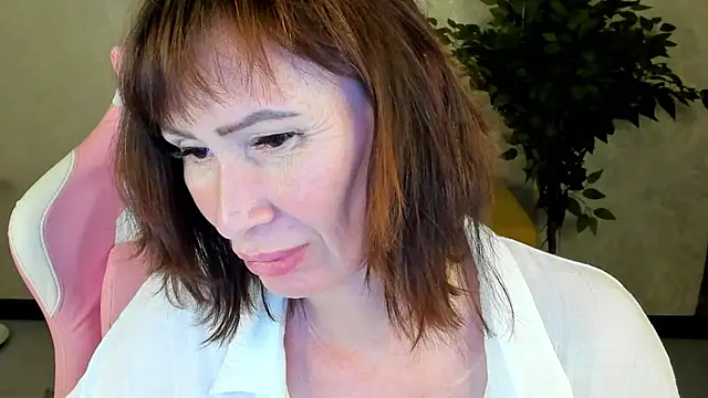gracekellyyy online show from June 4, 4:24 pm