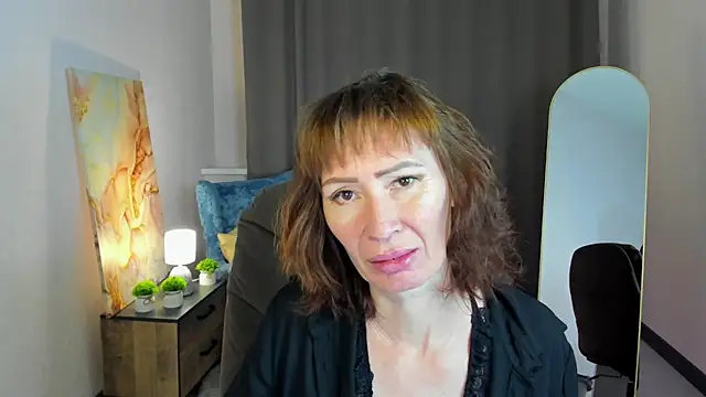 gracekellyyy online show from June 23, 3:59 am