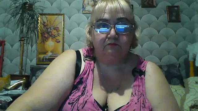 MarinaFarina53 online show from June 24, 5:56 pm