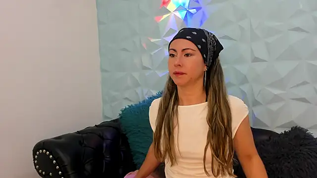 lindsay cg online show from May 14, 12:34 pm