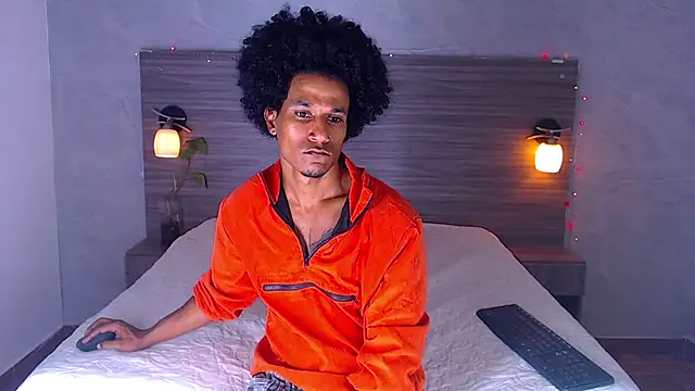 Dilan Hall online show from July 6, 6:10 pm