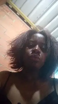 Snapshot of kassandra_Brownn chatting on June 3, 2:33 pm kassandra Brownn online show from June 3, 2:33 pm