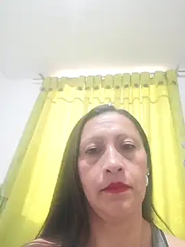 Snapshot of Vely_ chatting on June 9, 6:52 pm Vely online show from June 9, 6:52 pm