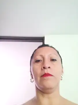 Snapshot of Vely_ chatting on June 24, 7:13 pm Vely online show from June 24, 7:13 pm