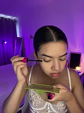 fluffylips online show from July 8, 12:09 pm