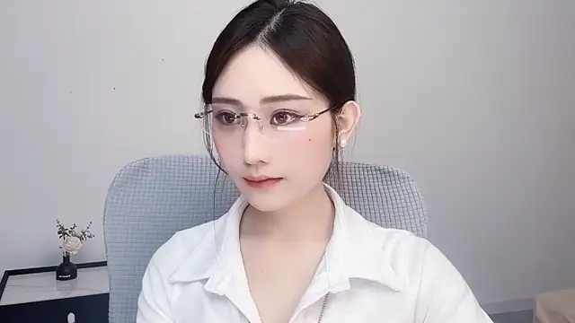Snapshot of _222Mia chatting on May 25, 2:17 am 222Mia online show from May 25, 2:17 am