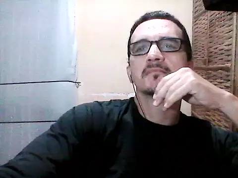 DouglasBr22 online show from May 10, 3:33 am
