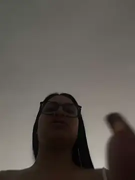 Snapshot of pamela_morena chatting on June 6, 4:01 pm pamela morena online show from June 6, 4:01 pm