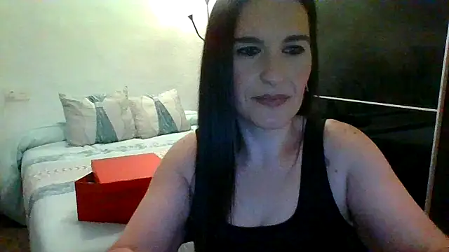 Snapshot of aurasensual69 chatting on June 5, 1:56 am aurasensual69 online show from June 5, 1:56 am