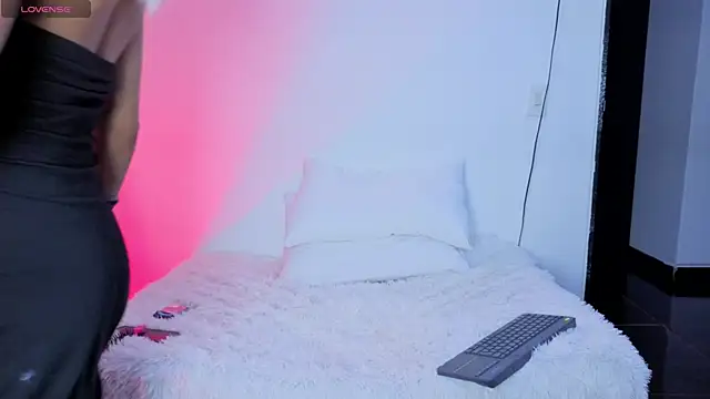 lily dark   online show from June 10, 2:56 am