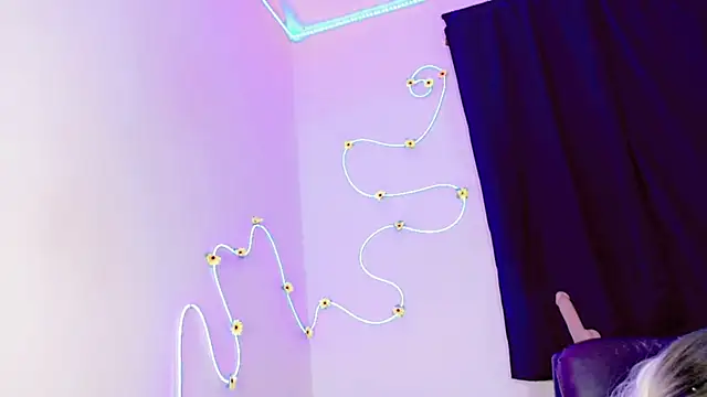 Snapshot of everlin_01 chatting on June 11, 2:53 am everlin 01 online show from June 11, 2:53 am